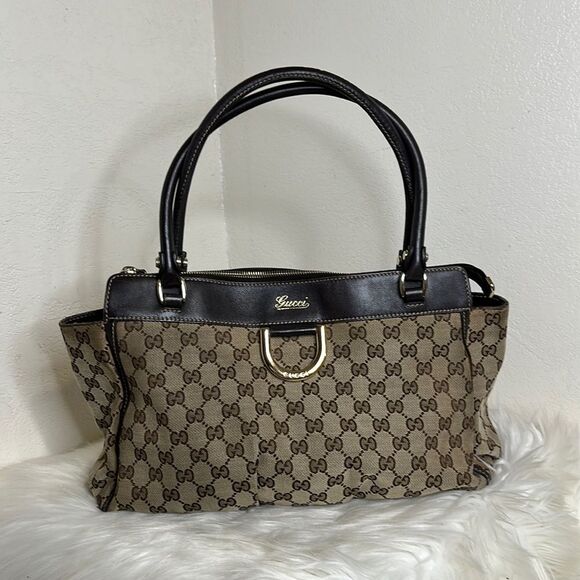 💯Authentic Gucci Handbag 🍀 - Picture 1 of 17